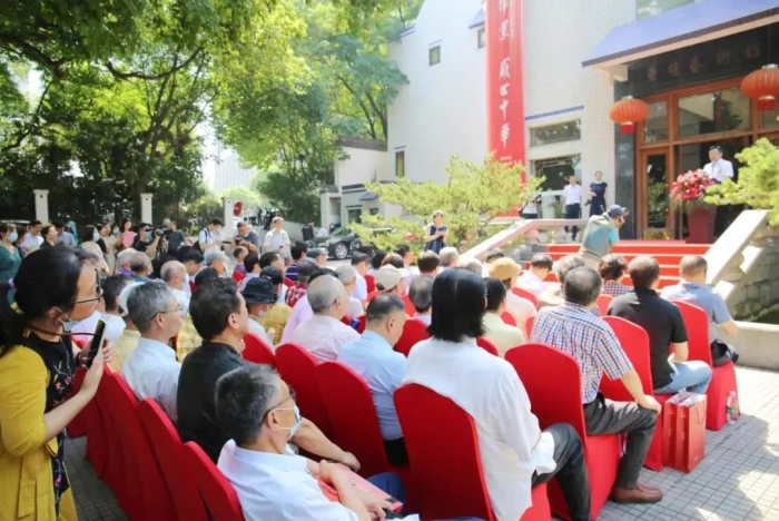 “百年伟业 盛世中华——庆祝中国共产党成立100周年书画展”在亚明艺术馆启幕