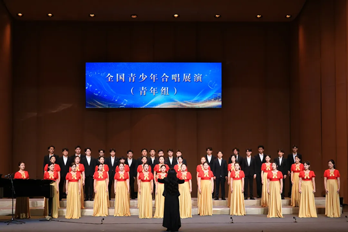我省合唱团在全国青少年合唱展演中荣获佳绩