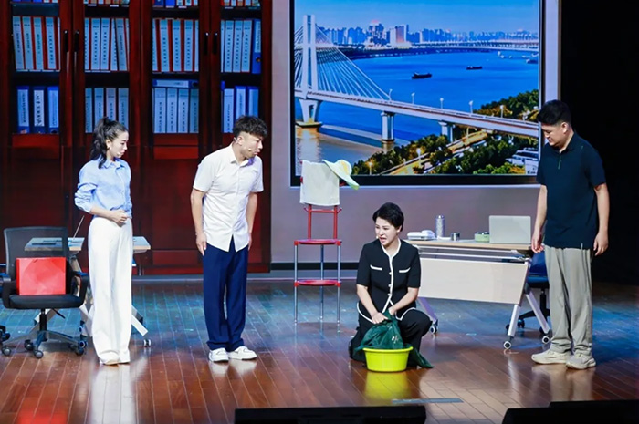 我省曲艺小品《牛科长，加油！》荣获第十四届中国曲艺牡丹奖节目奖